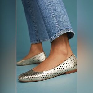 NWT Bolkier gold leather perforated ballerinas size 10